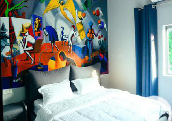 岳池对于酒店的墙体彩绘而言更注重哪些方面？